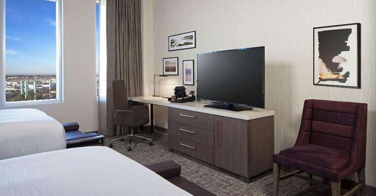 Een foto van H Hotel Los Angeles Curio Collection by Hilton