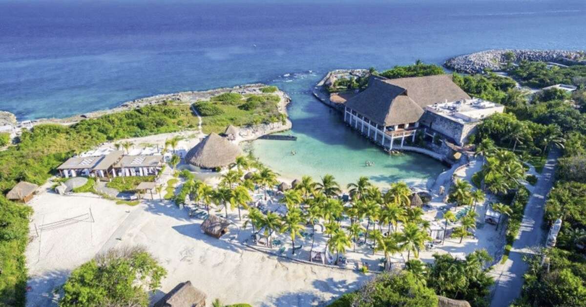 Een foto van de buitenkant van Occidental at Xcaret Destination