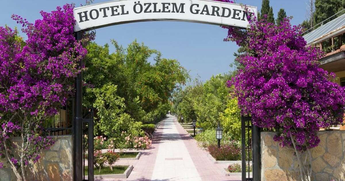 Ein Foto von der Außenansicht des Ozlem Garden Hotel