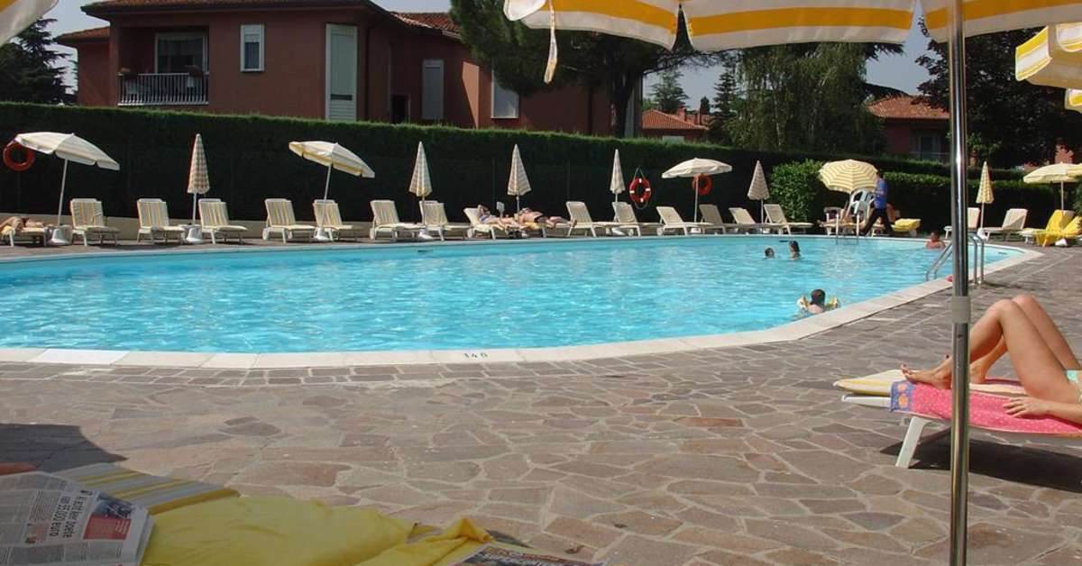 Een foto van het zwembad bij Hotel Du Parc