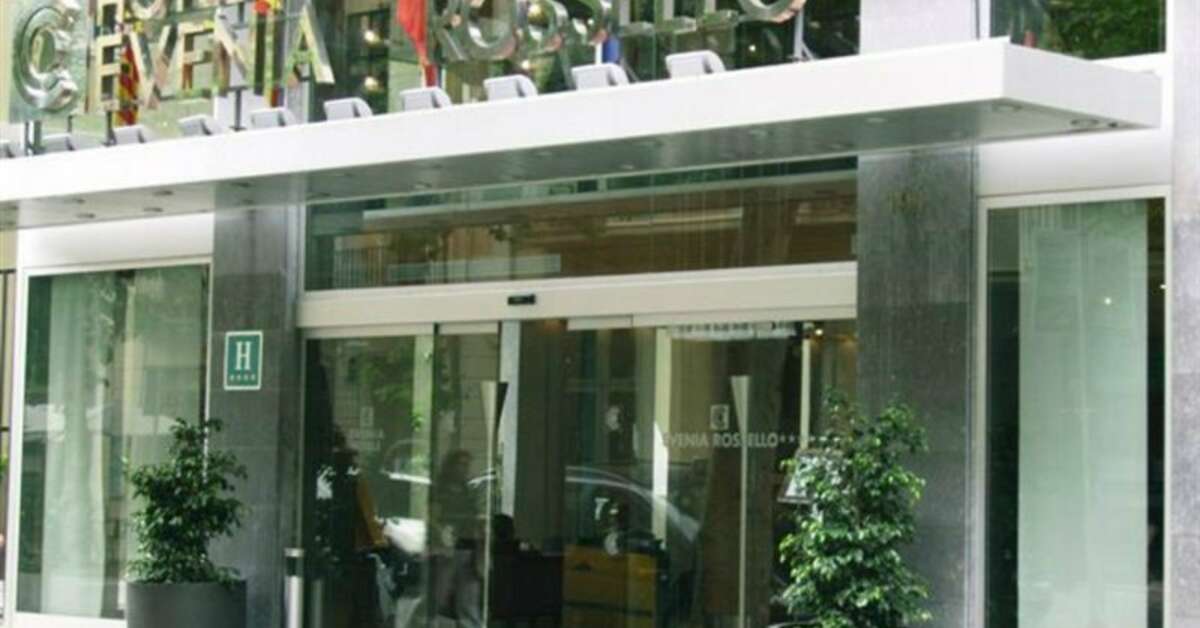 Ein Foto von der Außenansicht des Hotel Evenia Rossello