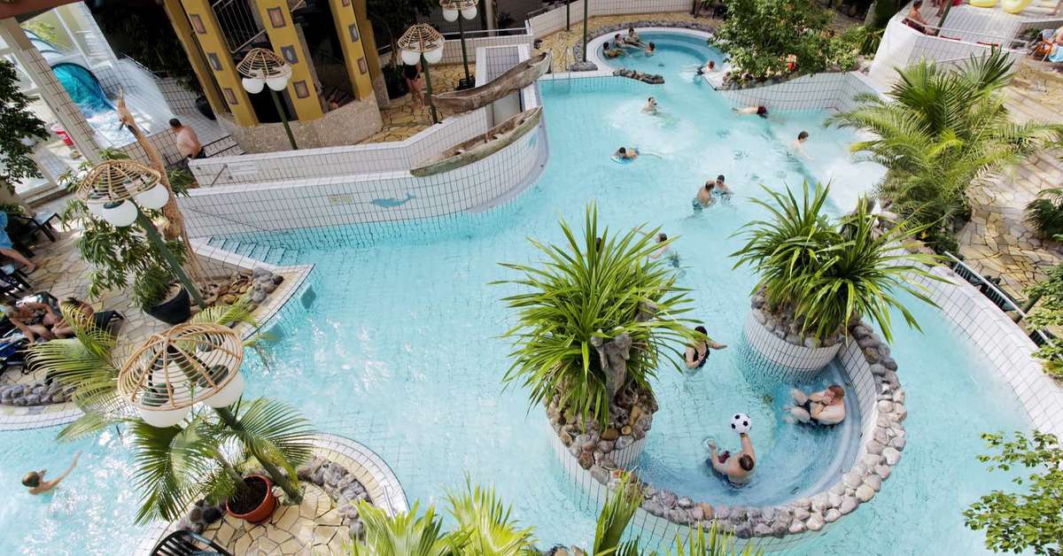 Een foto van het zwembad bij Center Parcs Park Nordseekuste