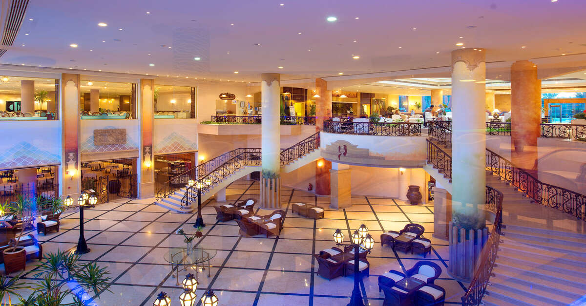 Een foto van het interieur van Amwaj Oyoun Resort & Casino