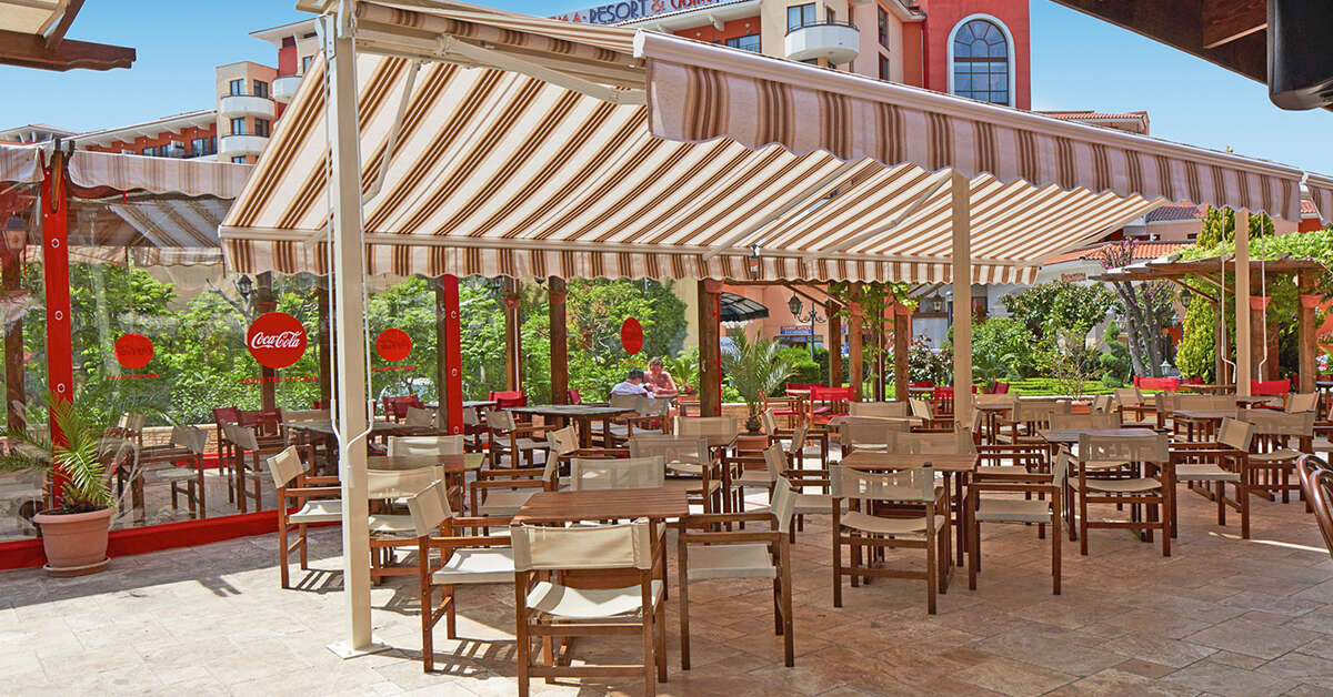Ein Foto von der Terrasse im Hotel Mena Palace
