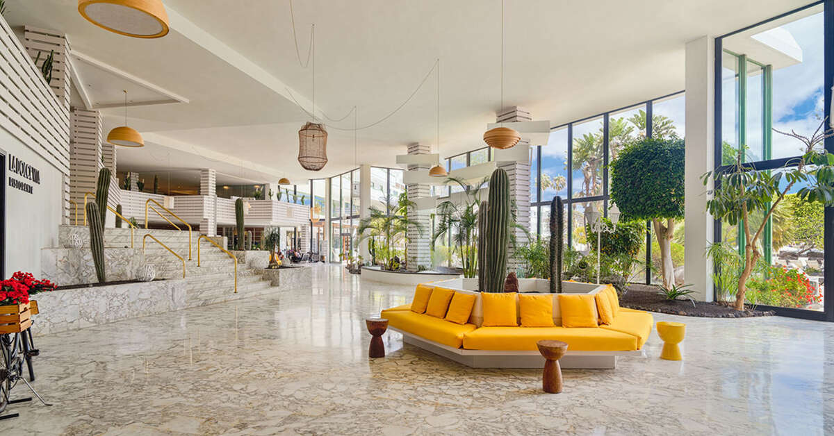 Een foto van het interieur van H10 Lanzarote Princess