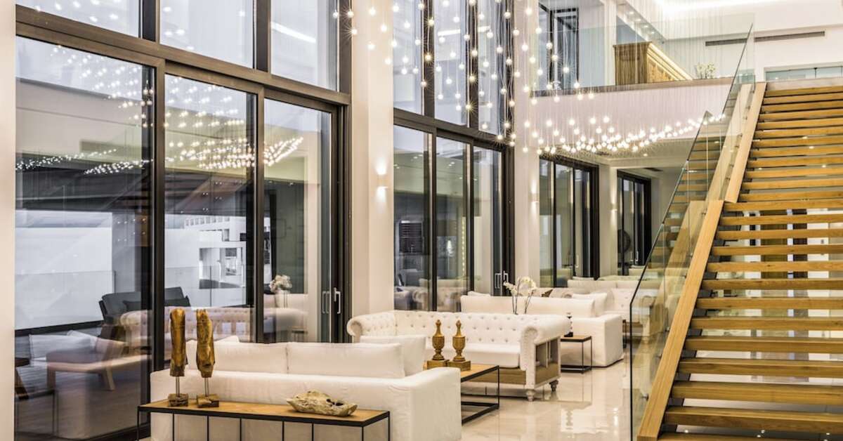 Een foto van het interieur van Abaton Island Resort & Spa