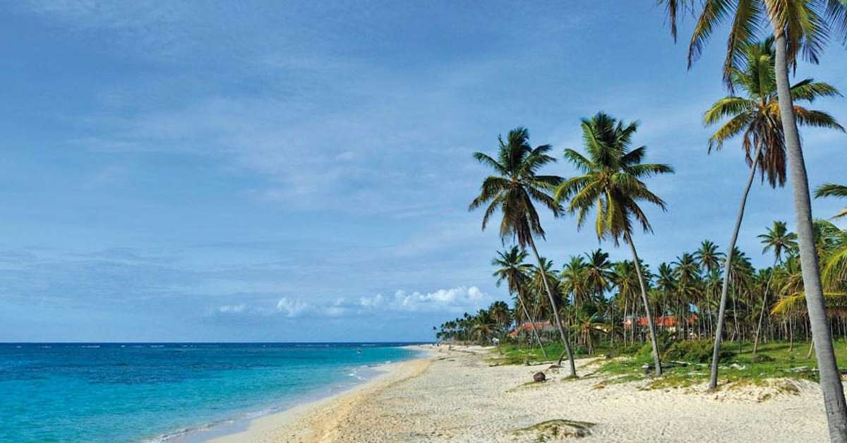 Een foto van het zwembad bij Grand Bahia Principe Bavaro