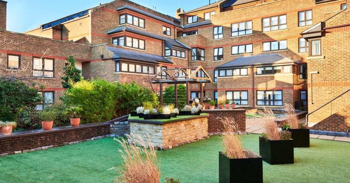 Een foto van Monarch House Kensington