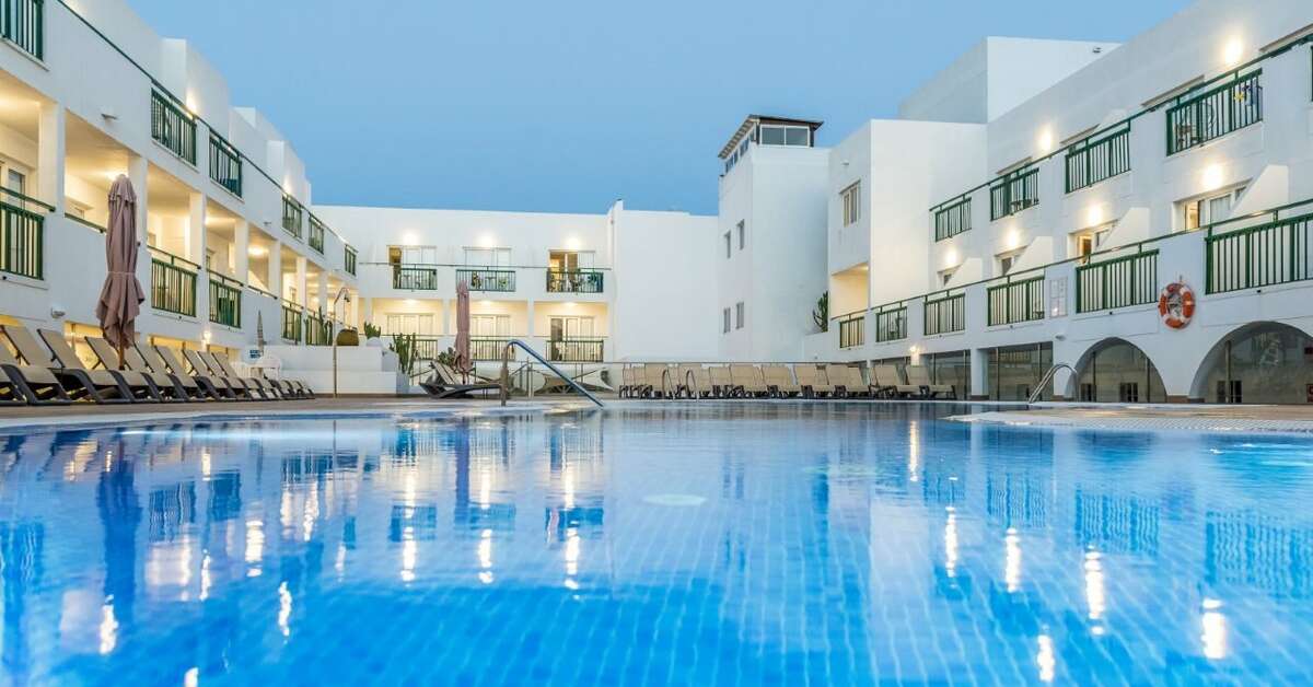 Een foto van het zwembad bij Appartementen Dunas Club