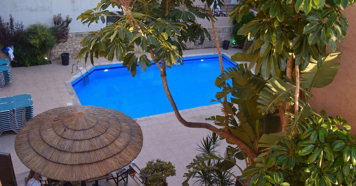 Ein Foto vom Pool im 24 Seven Boutique Hotel