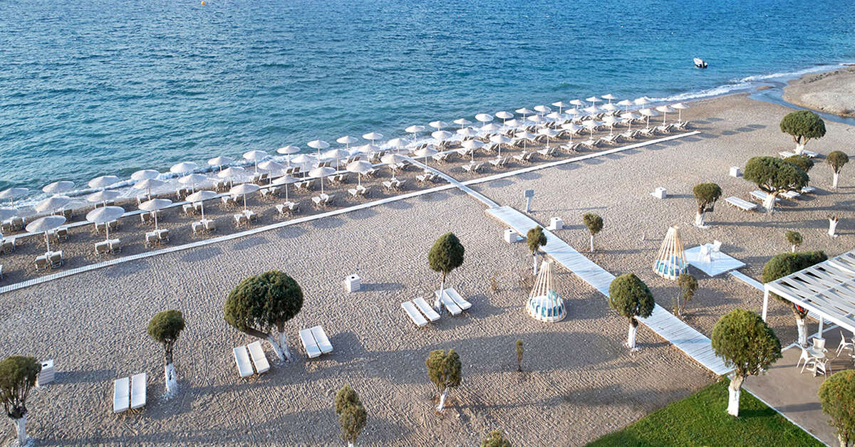 Een foto van het strand bij Fito Aqua Bleu Resort