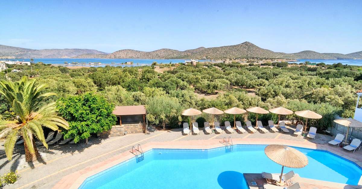 Ein Foto vom Pool im Elounda Krini Hotel
