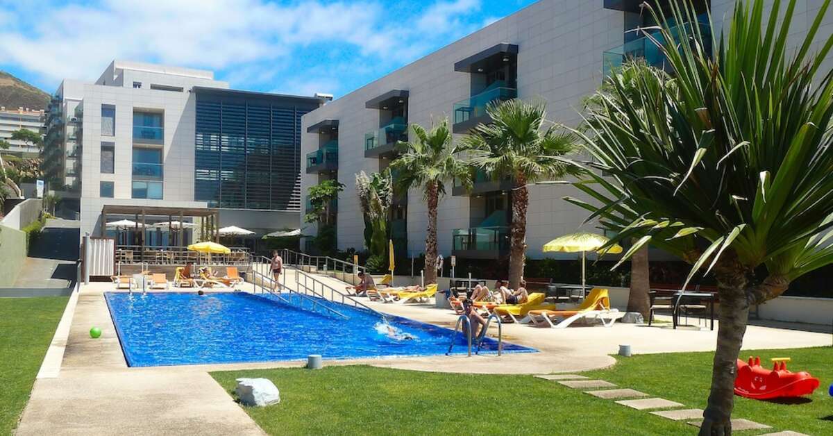 Een foto van het zwembad bij Golden Residence