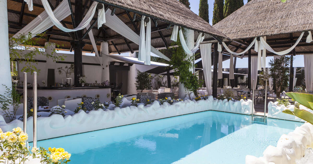 Een foto van het zwembad bij Hotel Suites Albayzin del Mar