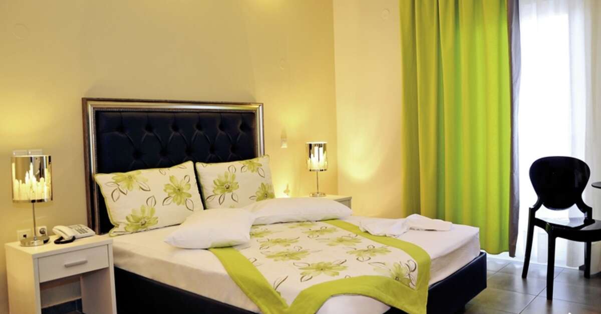 Een foto van The Boutique Louloudis