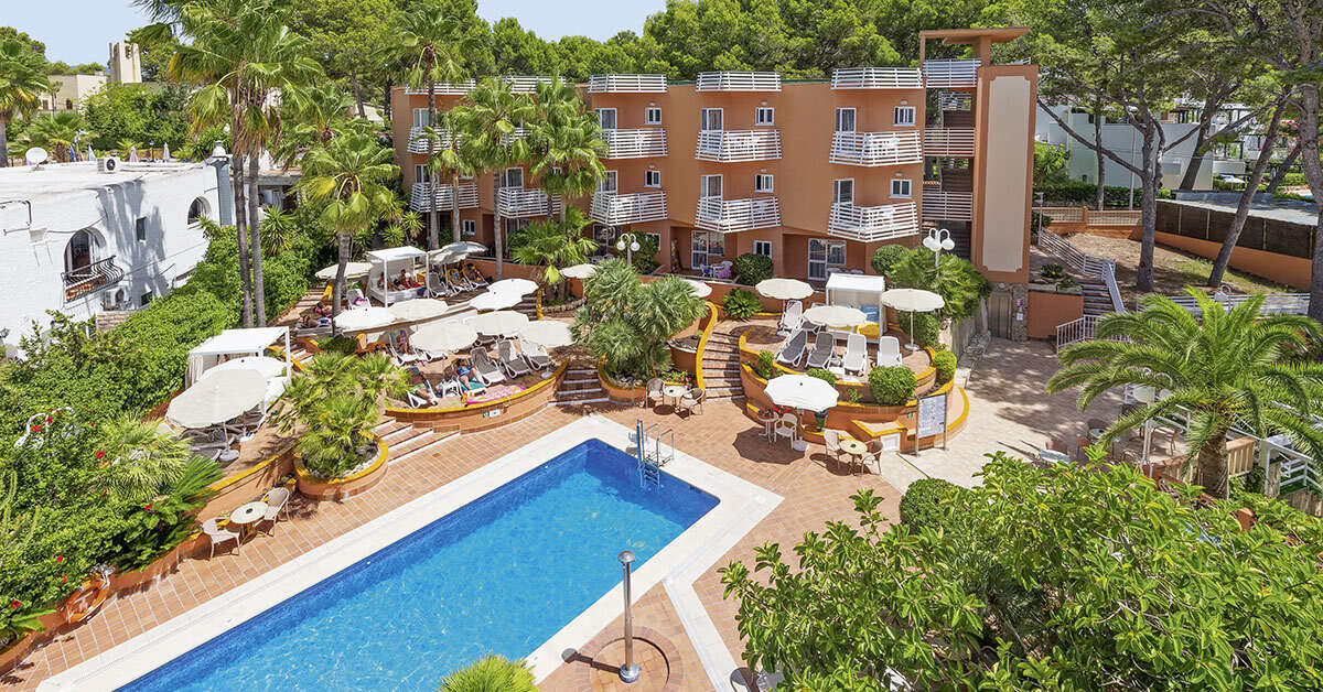Een foto van het zwembad bij Allsun Hotel Paguera Vera Beach