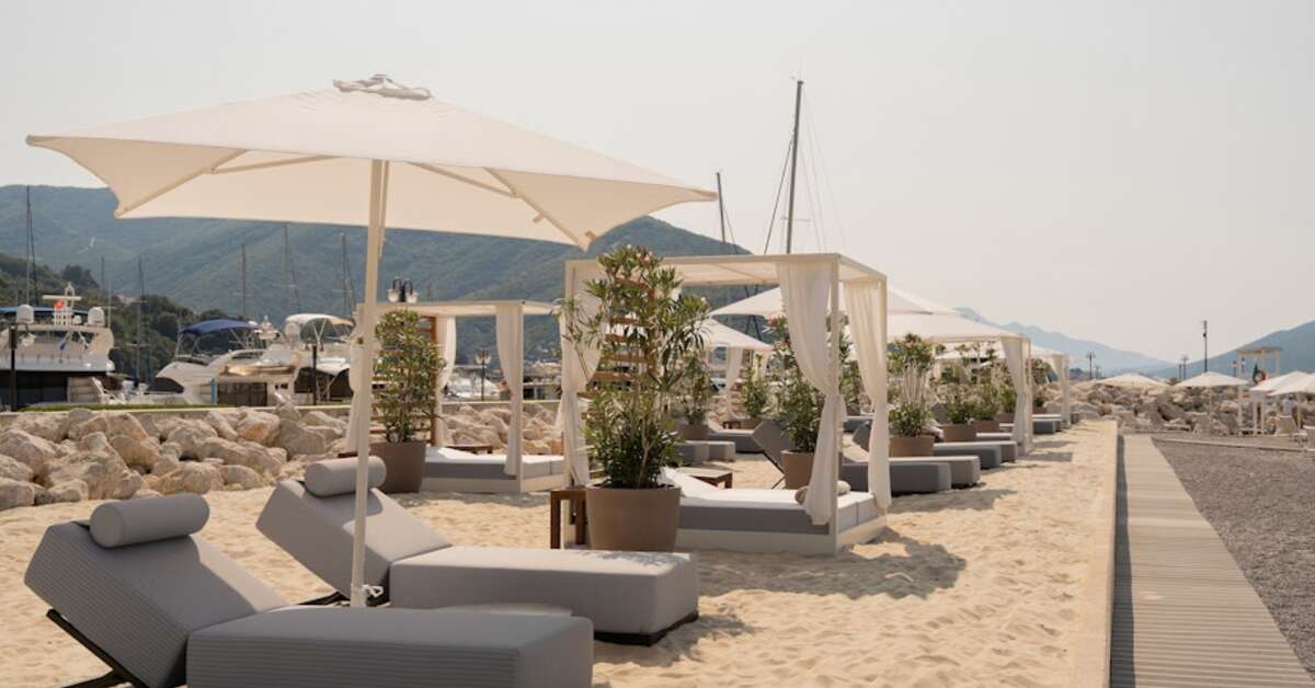 Ein Foto Lazure Hotel & Marina