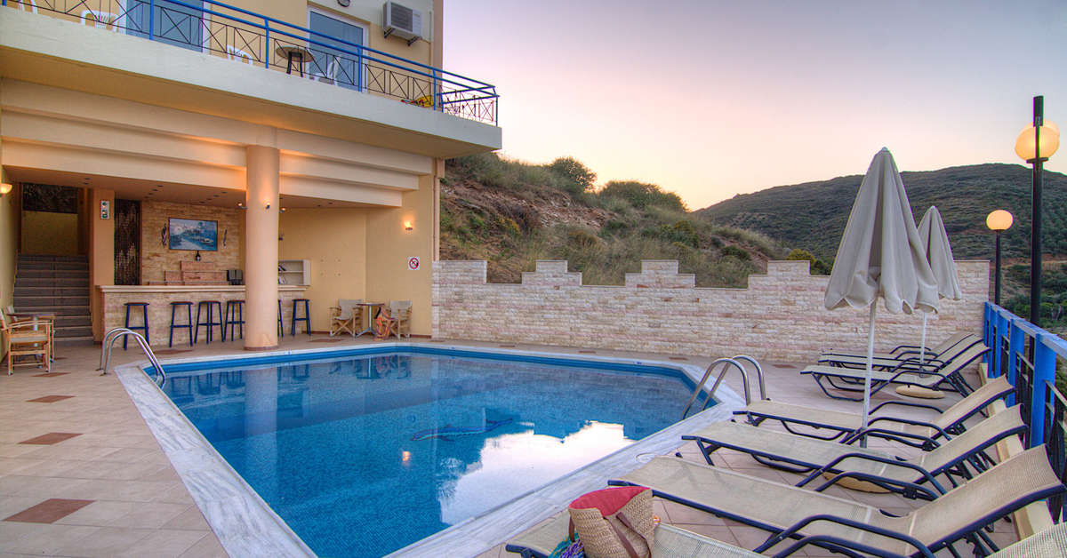 Een foto van het zwembad bij Aparthotel Athina