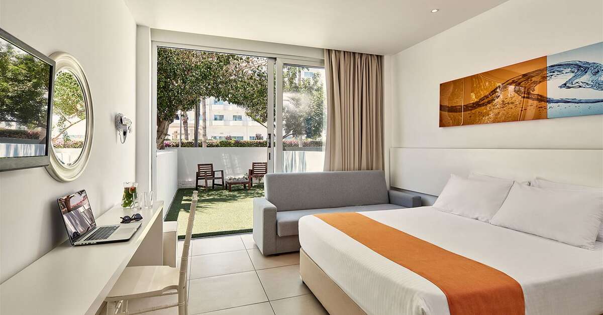 Ein Foto Atlantica Sancta Napa Hotel