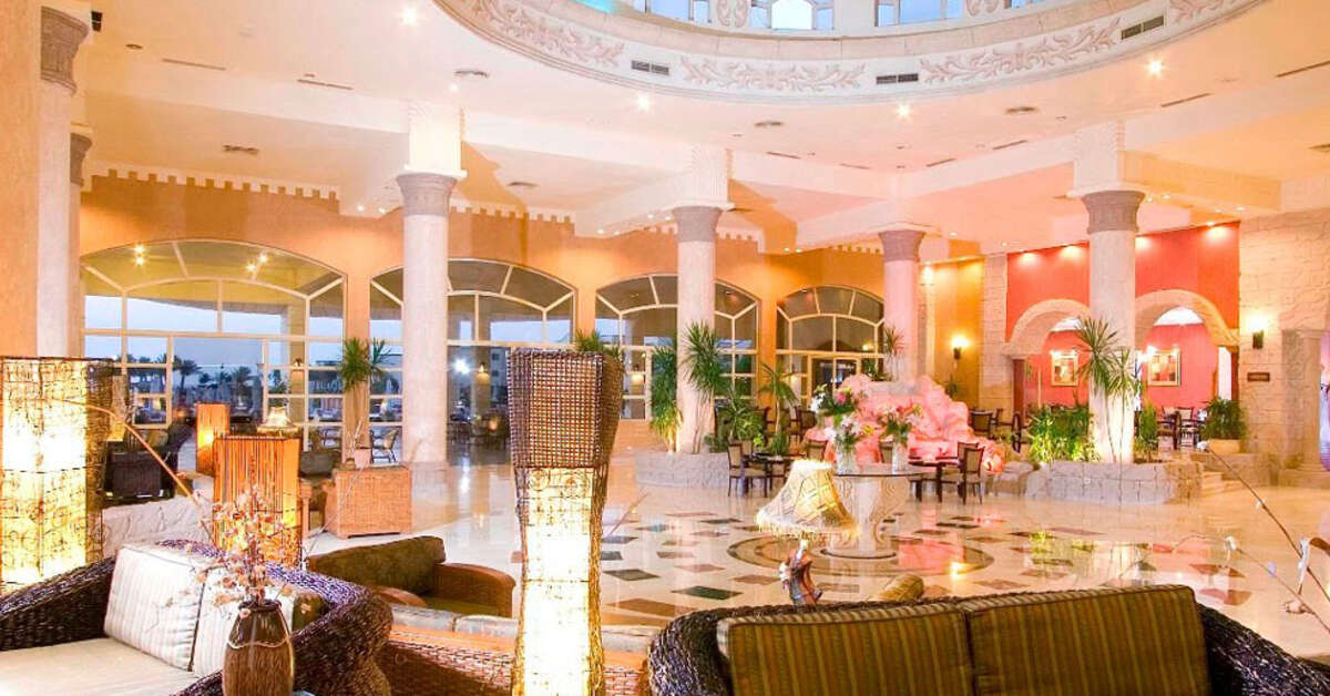 Een foto van Romance Regency Club