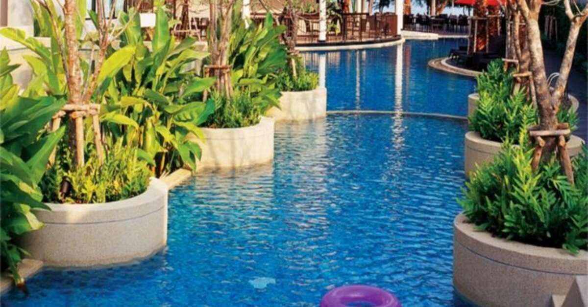 Een foto van het zwembad bij Tara Mantra Resort