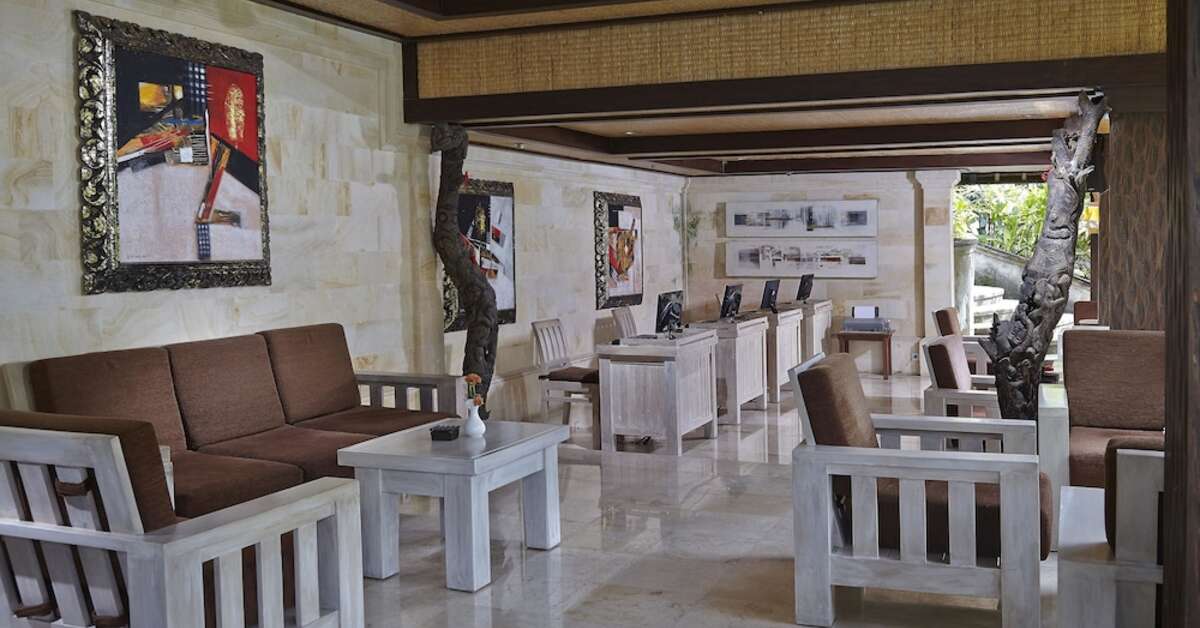 Een foto van het interieur van Hotel Tjampuhan & Spa