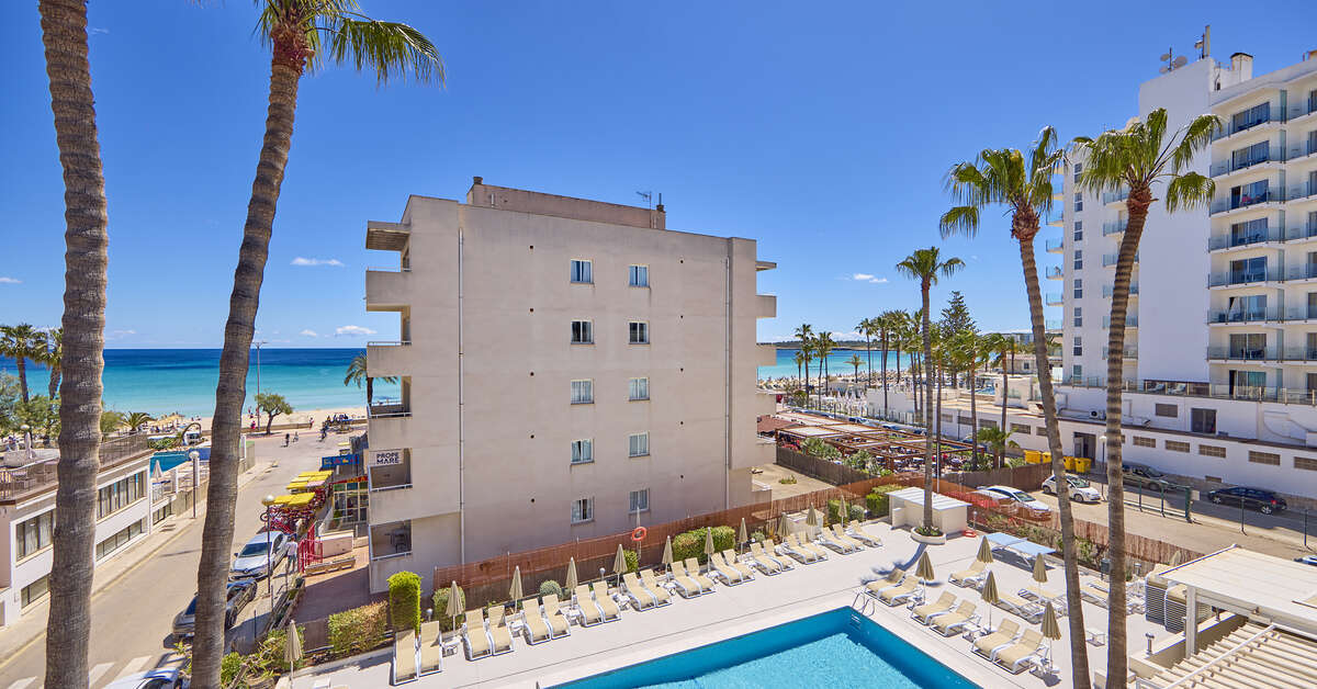 Ein Foto Universal Hotel Bikini