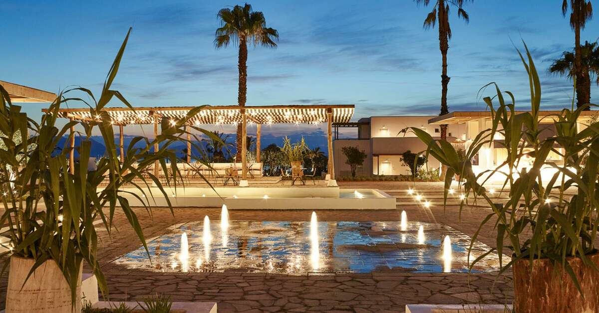 Een foto van de buitenkant van Grecotel Casa Marron