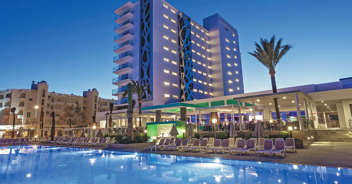 Een foto van de buitenkant van Riu Costa del Sol