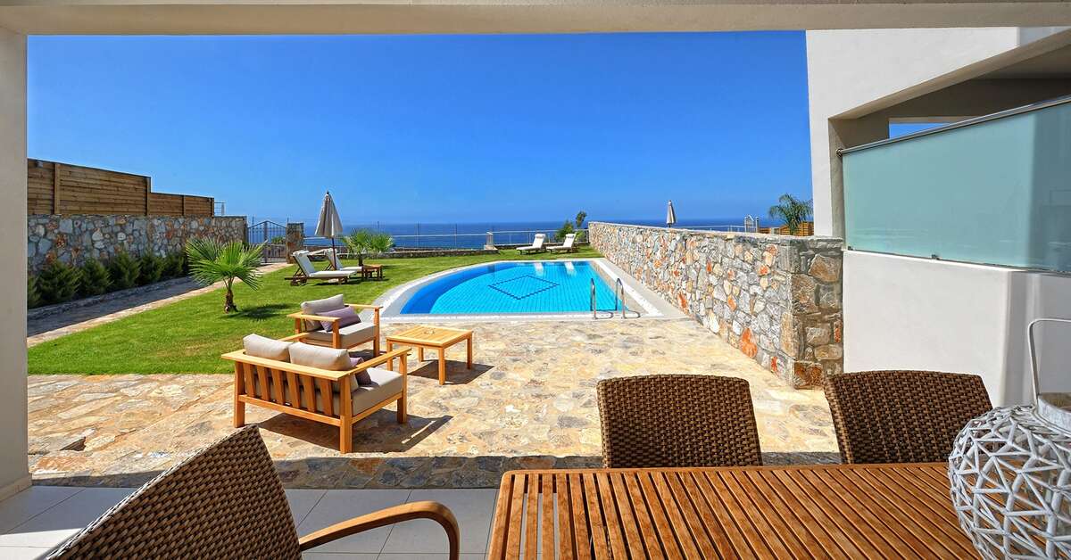 Ein Foto vom Pool im The Noverian Scenic Malia