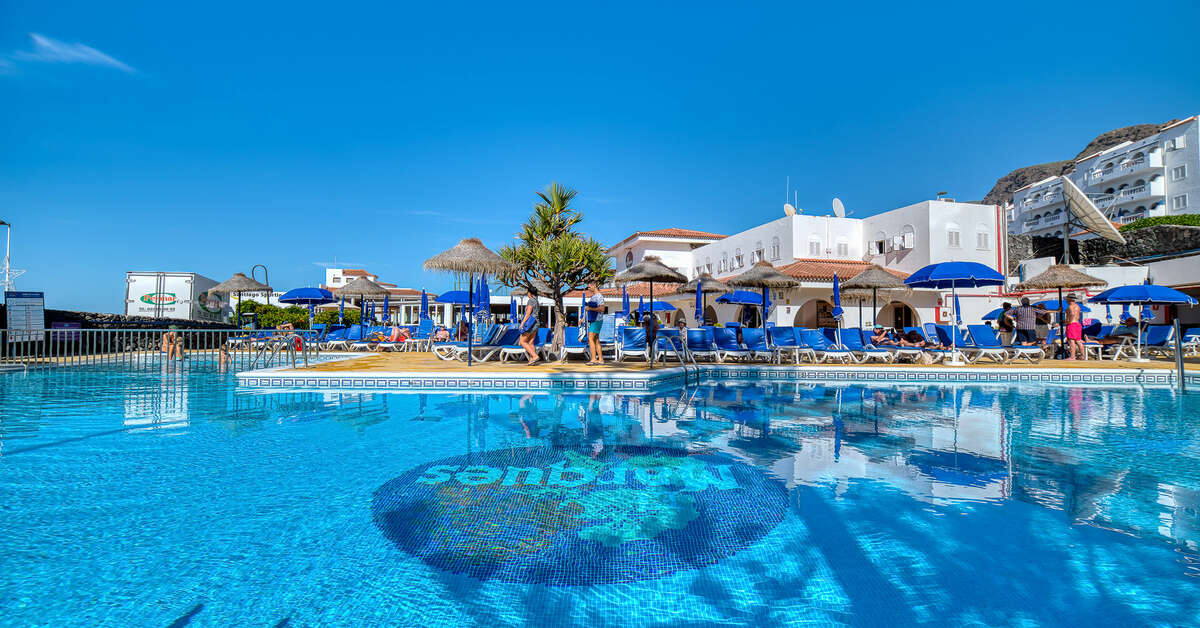 Een foto van het zwembad bij Ona El Marqués Resort