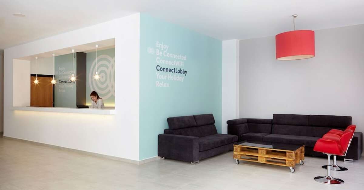 Een foto van het interieur van Evita Resort