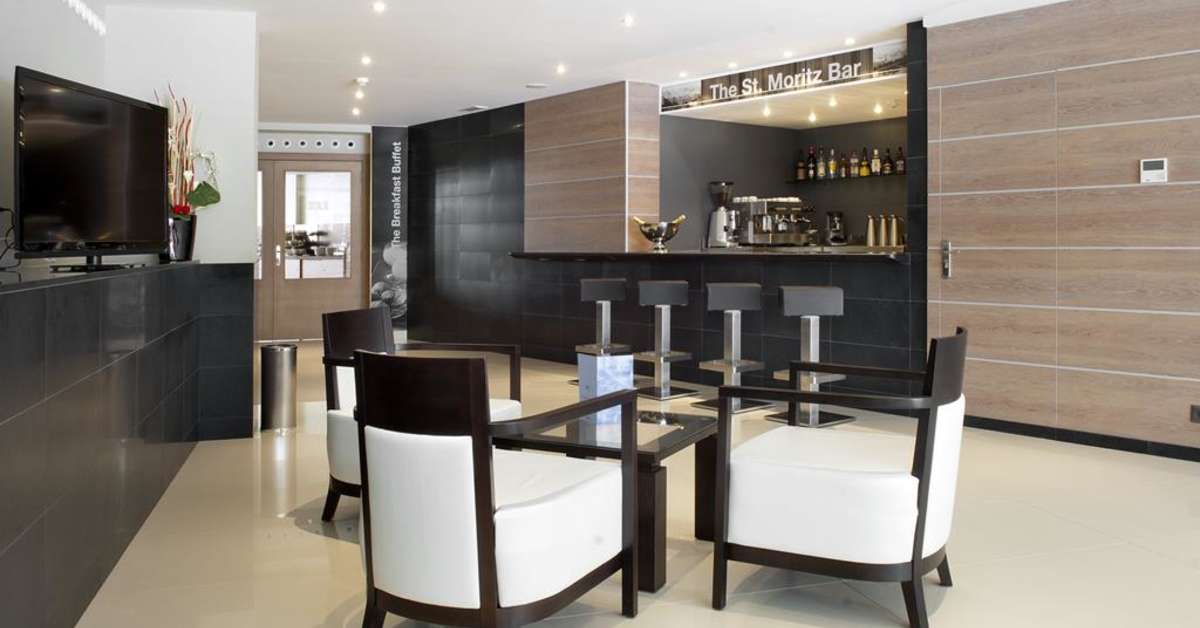 Een foto van het interieur van Hotel Lugano Barcelona