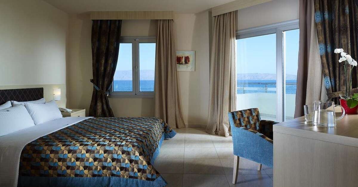 Ein Foto Molos Bay Hotel