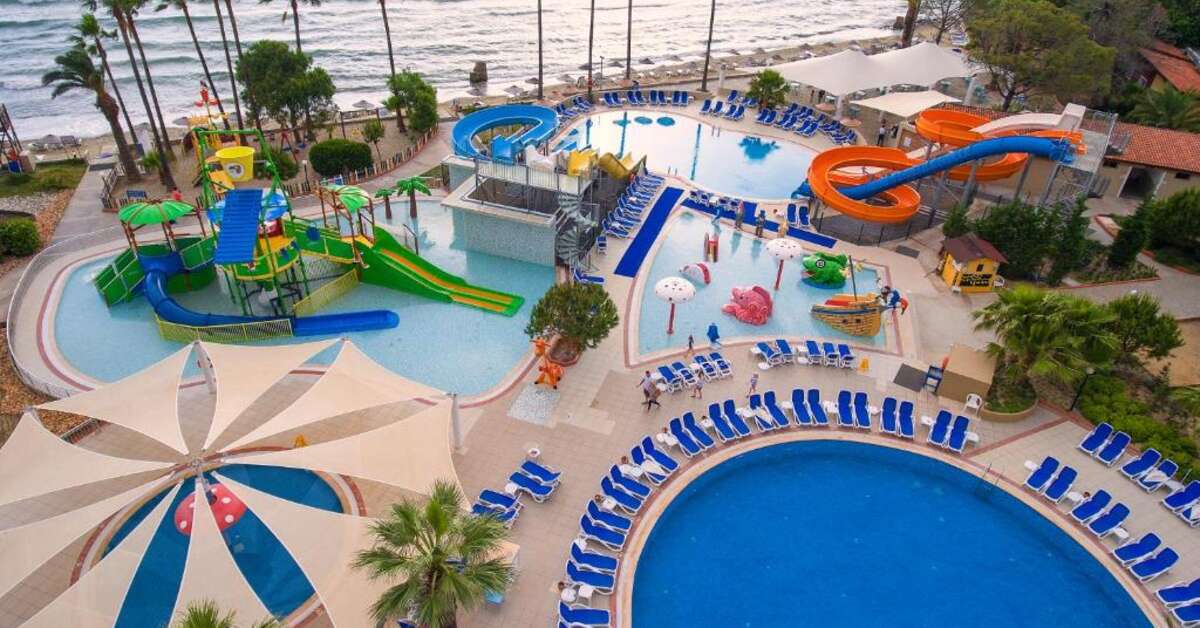Een foto van het zwembad bij Ephesia Holiday Beach Club