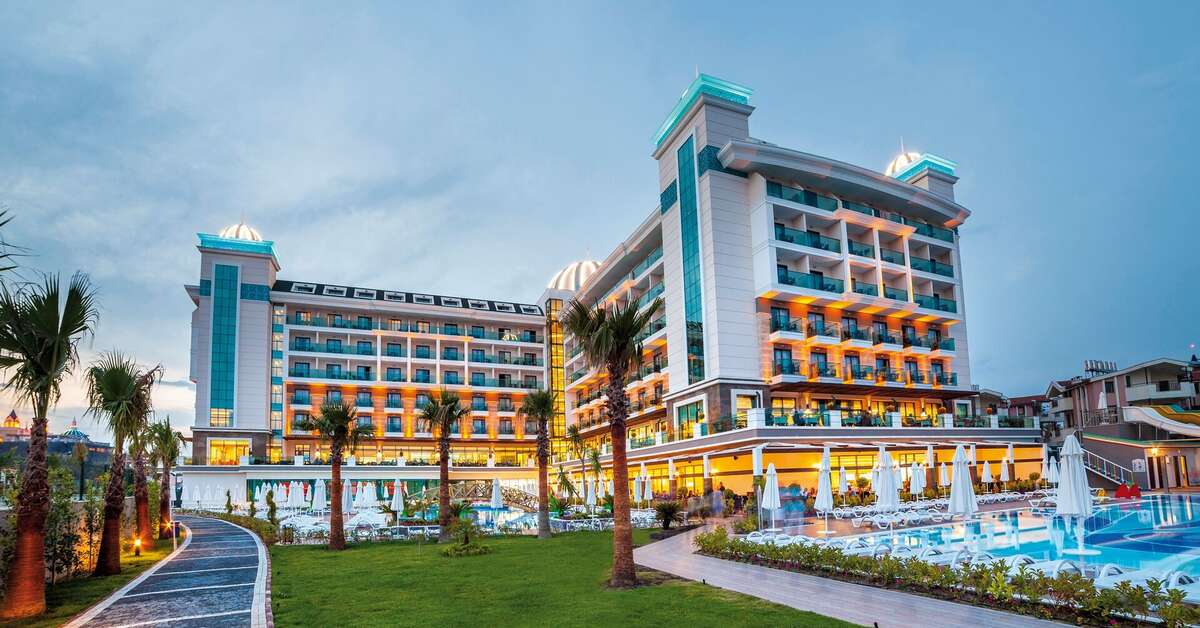 Ein Foto von der Außenansicht des Luna Blanca Resort & Spa