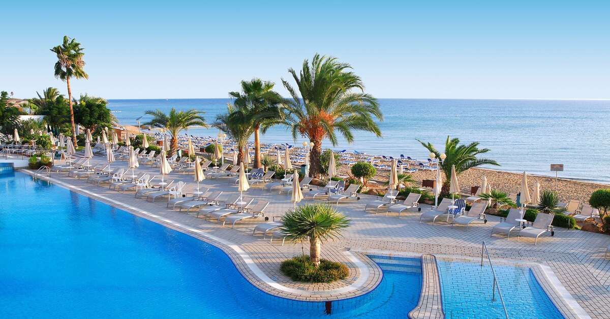 Een foto van een overzicht van Sunrise Beach Hotel