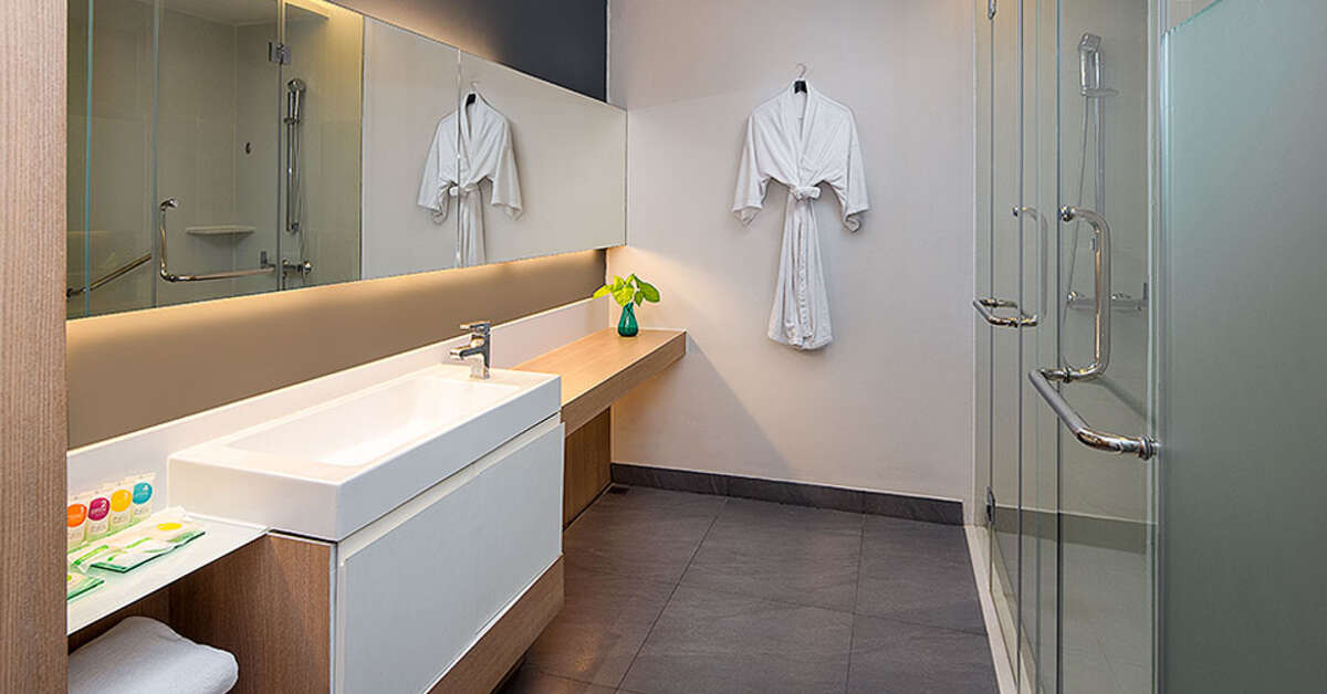 Een foto van The Andaman Beach Hotel Phuket