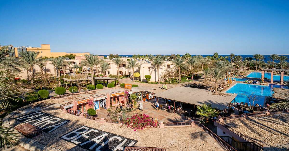 Ein Foto vom Pool im Tamra Beach Resort