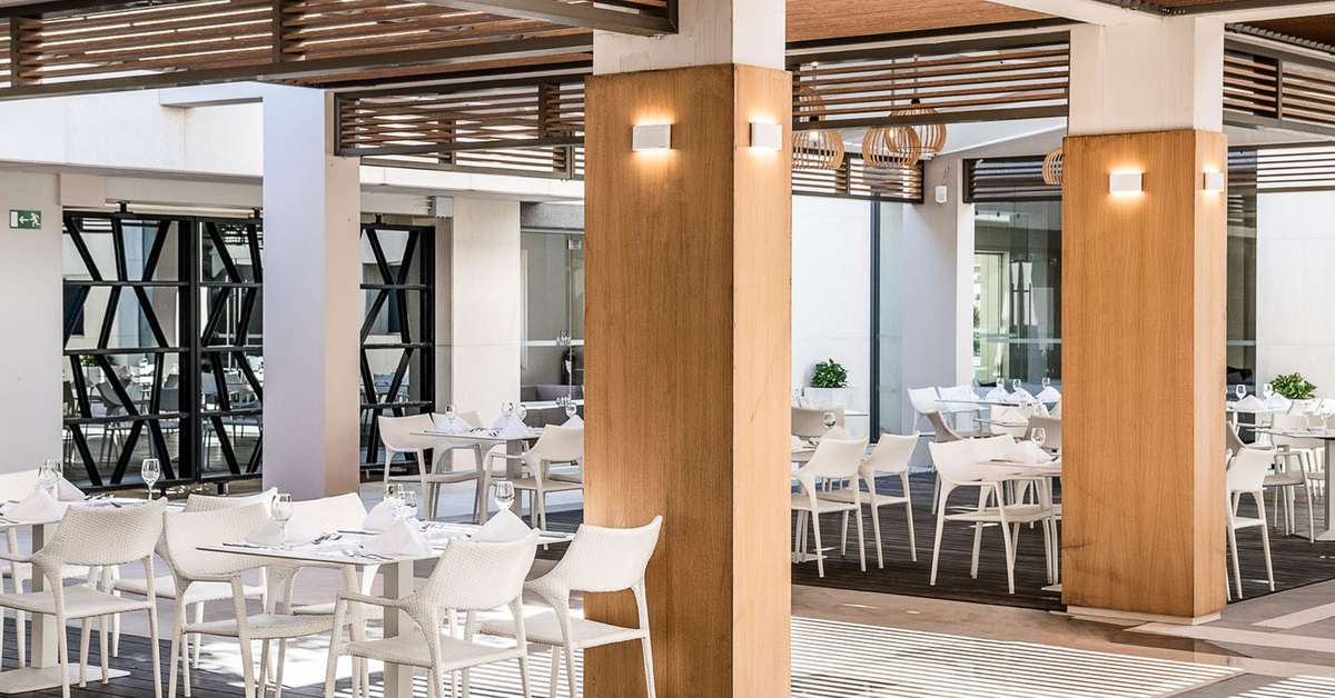 Een foto van de faciliteiten bij Avra Imperial Hotel