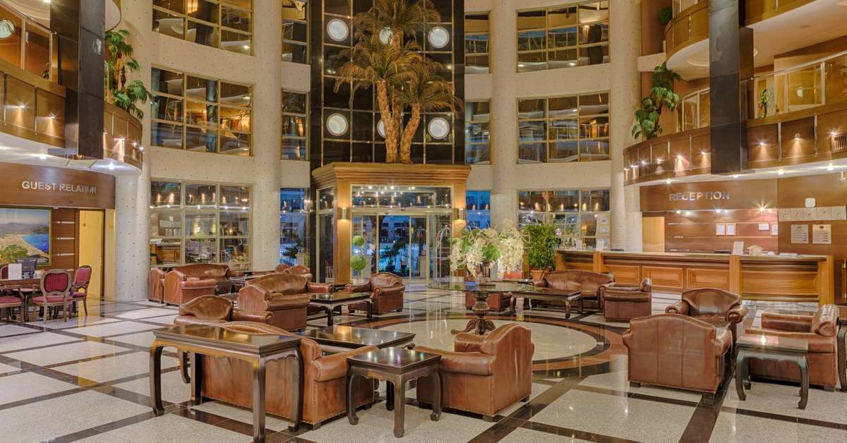 Een foto van het interieur van Grand Pasa Hotel