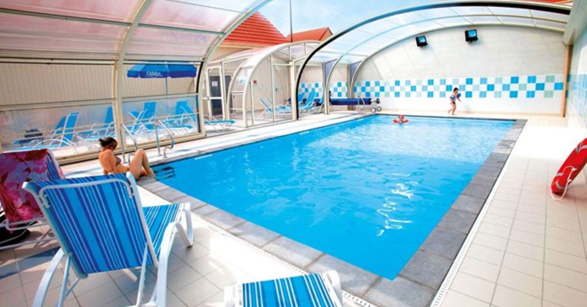 Een foto van het zwembad bij Residence Odalys Les Villas de la Baie