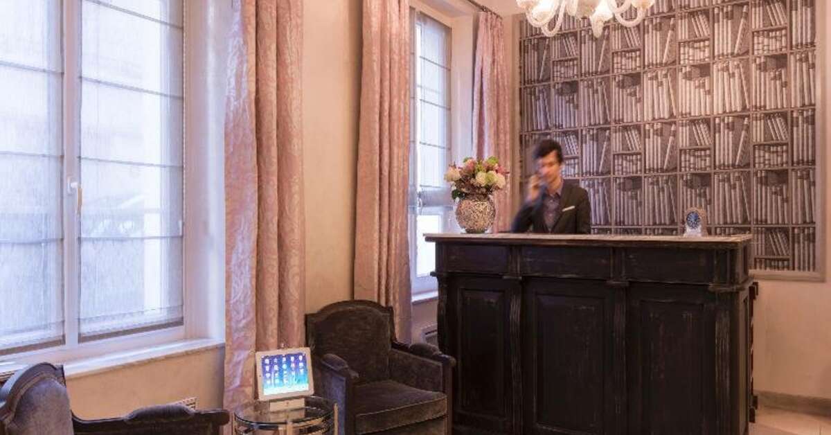 Een foto van Magda Champs Elysees