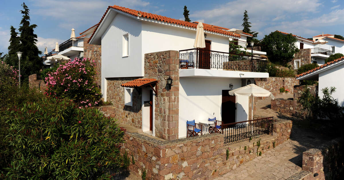 Een foto van de buitenkant van Delfinia Hotel & Bungalows