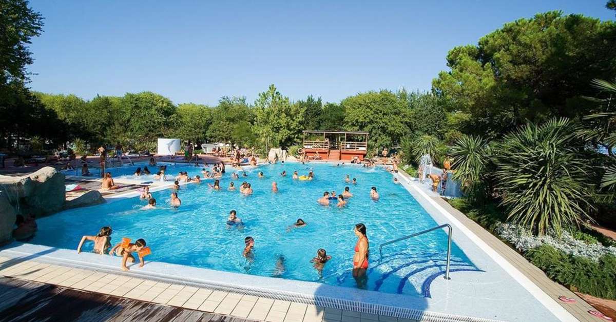 Een foto van het zwembad bij Club Del Sole Tenuta Primero Grado Family Collection