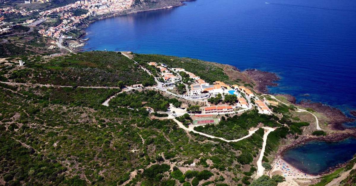 Een foto van de buitenkant van Castelsardo Resort Village