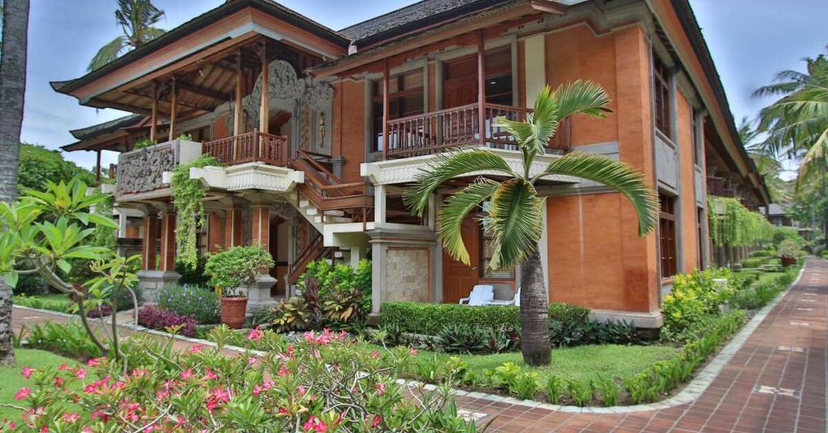 Een foto van de buitenkant van The Jayakarta Bali