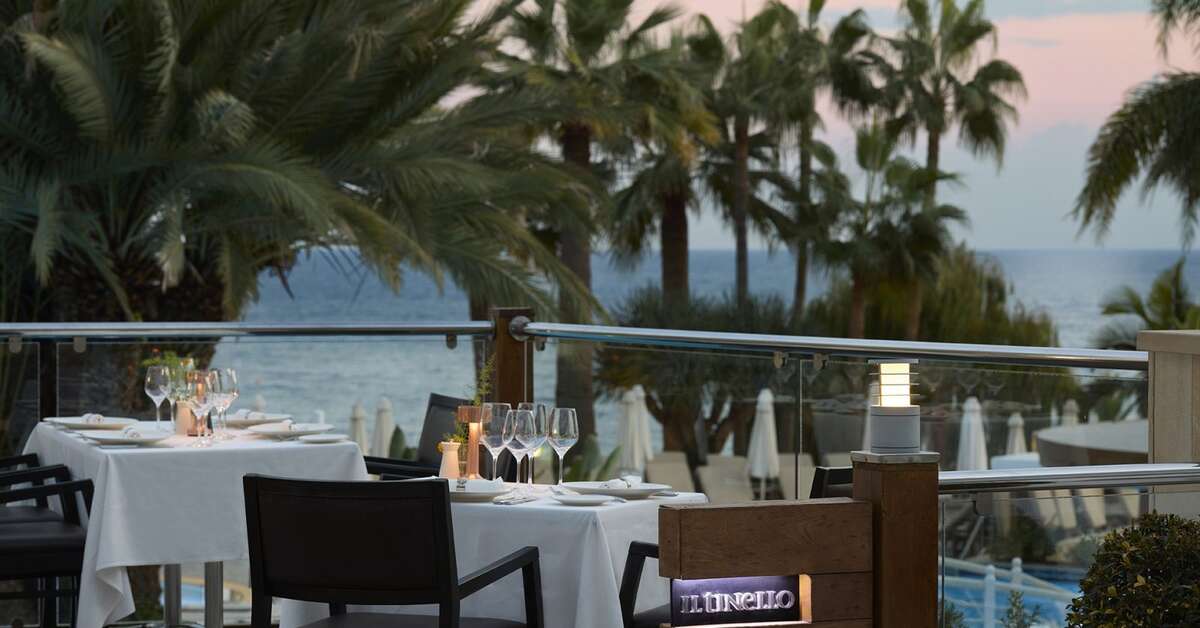 Een foto van de faciliteiten bij Mediterranean Beach Hotel