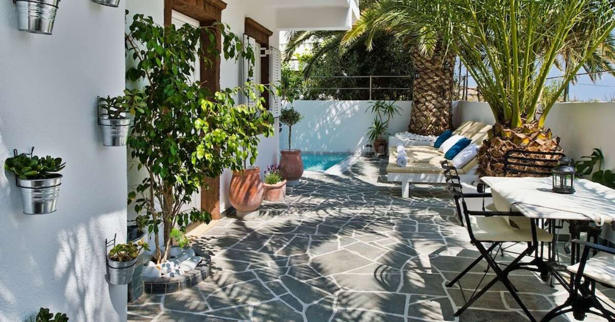 Een foto van het terras bij Galatia Villas