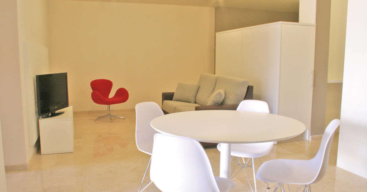 Een foto van het interieur van L'Escala Resort